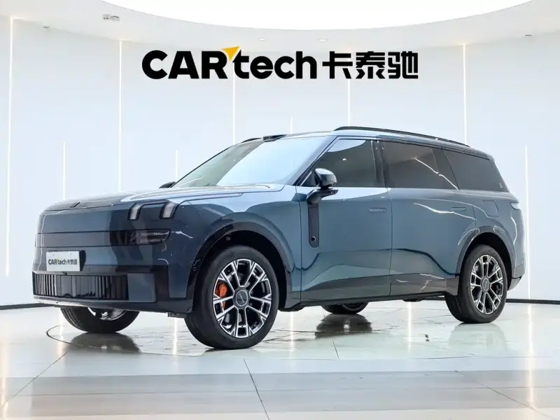 Lynk & Co 900, 2025