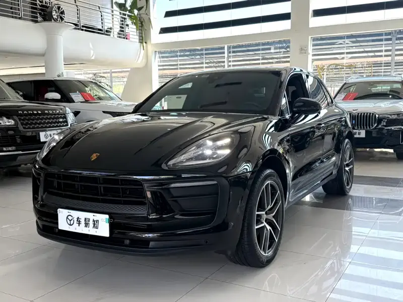 Porsche Macan, 2022