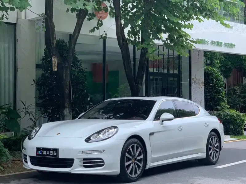 Porsche Panamera, 2016