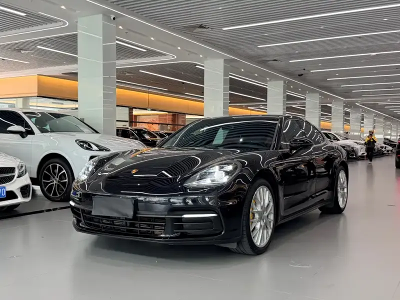 Porsche Panamera, 2017