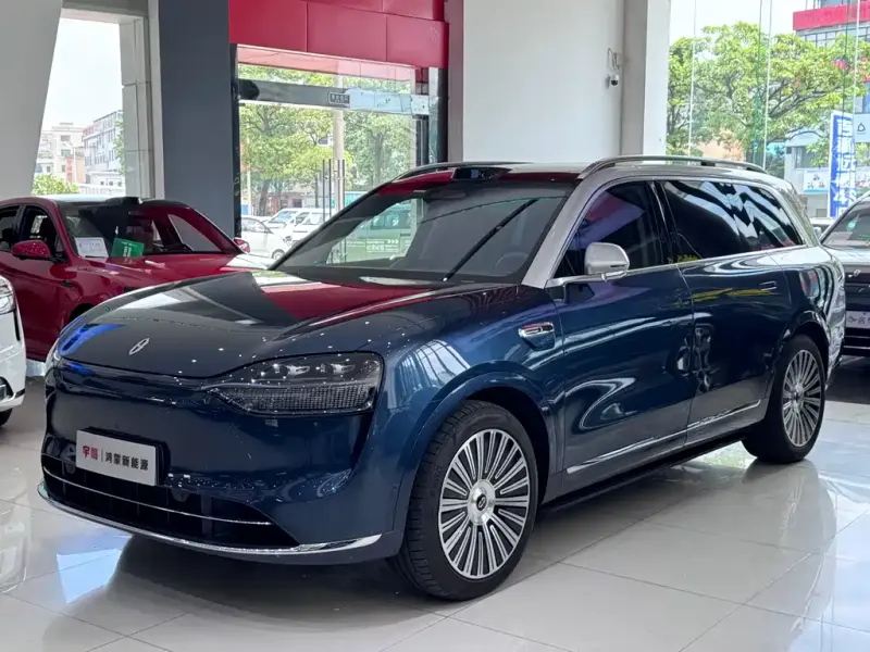 AITO M9, 2025
