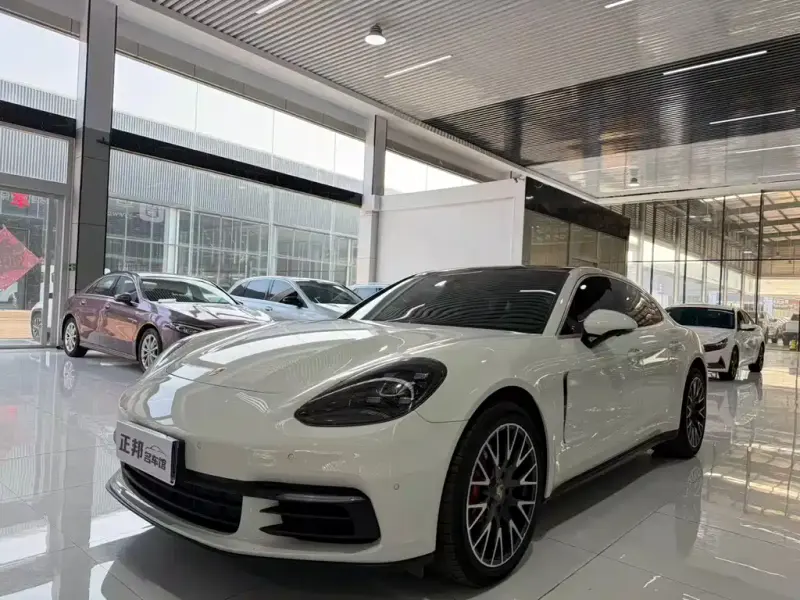 Porsche Panamera, 2019