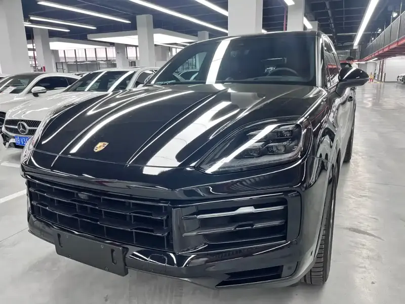 Porsche Cayenne, 2025