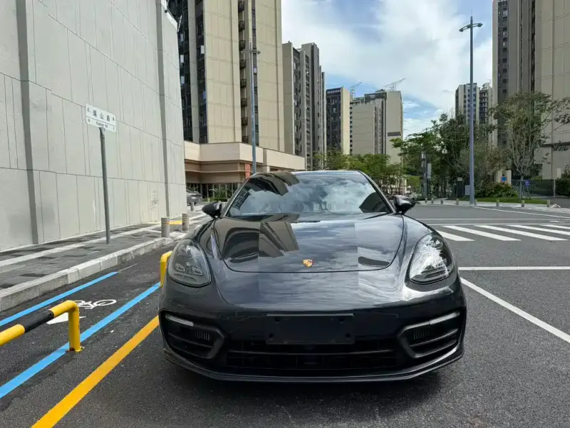 Porsche Panamera, 2021