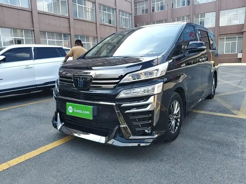 Toyota Vellfire, 2023