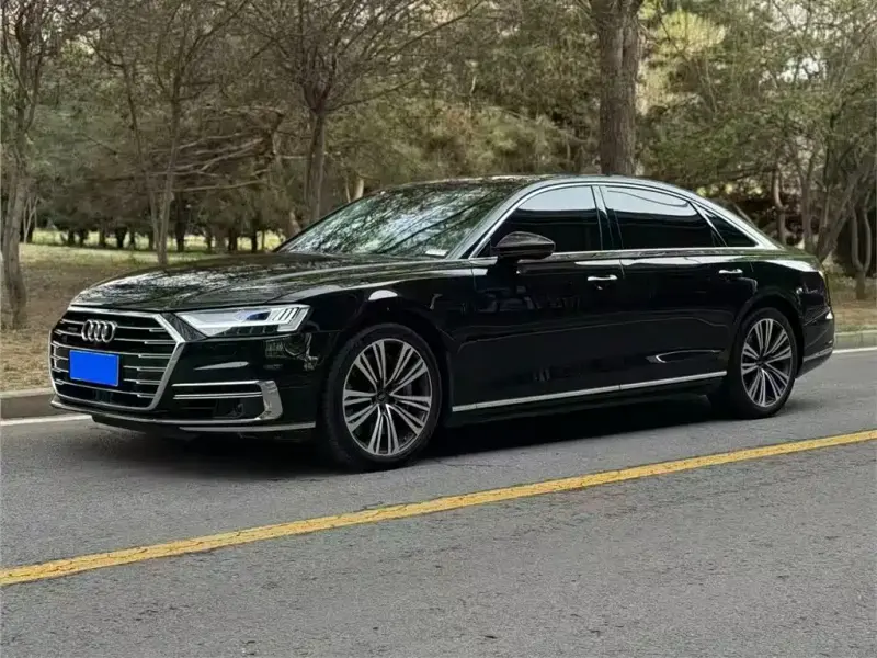 Audi A8, 2022