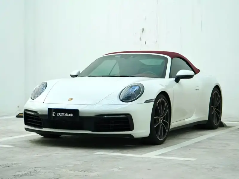 Porsche 911, 2023