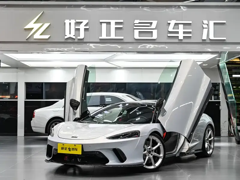 McLaren GT, 2021