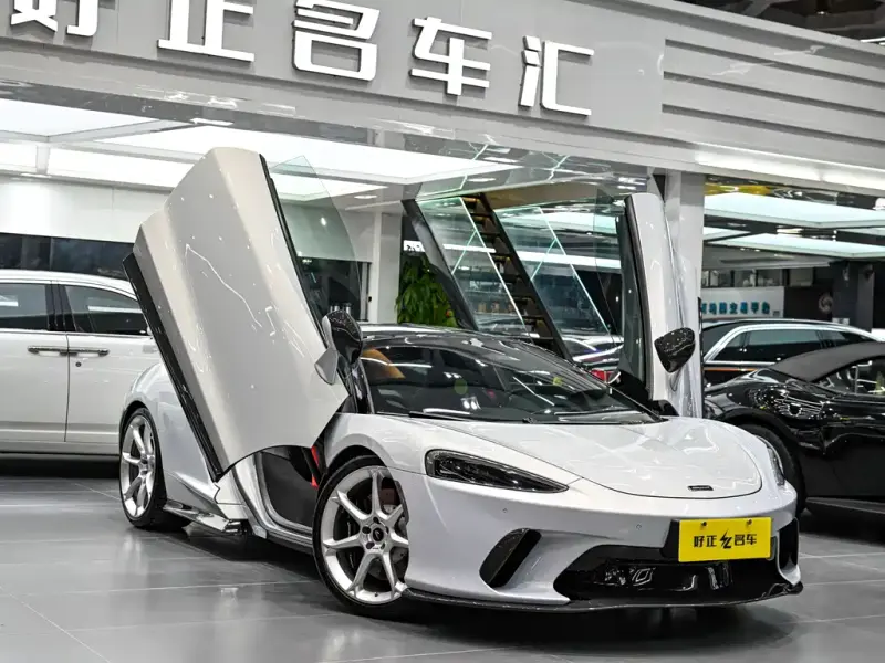 McLaren GT, 2021