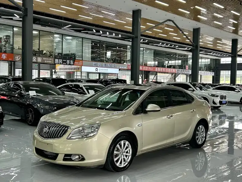 Buick Excelle, 2013