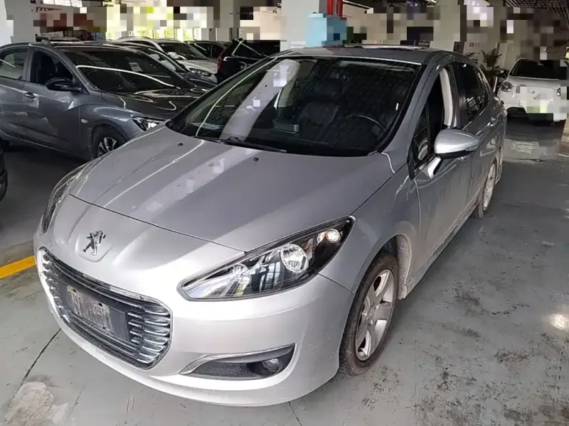 Peugeot 308, 2015
