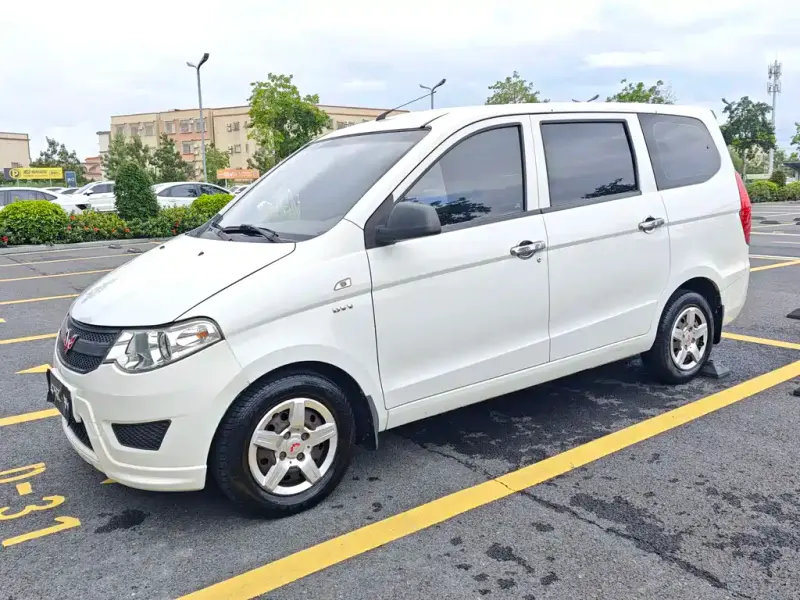 Wuling Hongguang, 2017