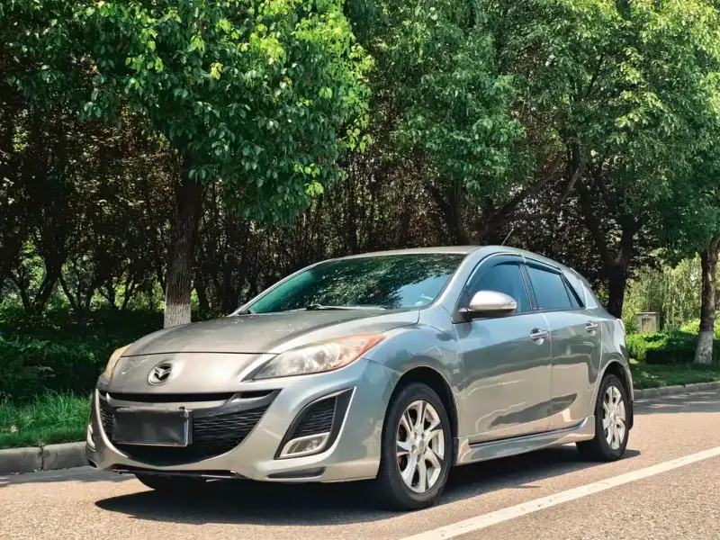 Mazda 3 Xingcheng, 2013