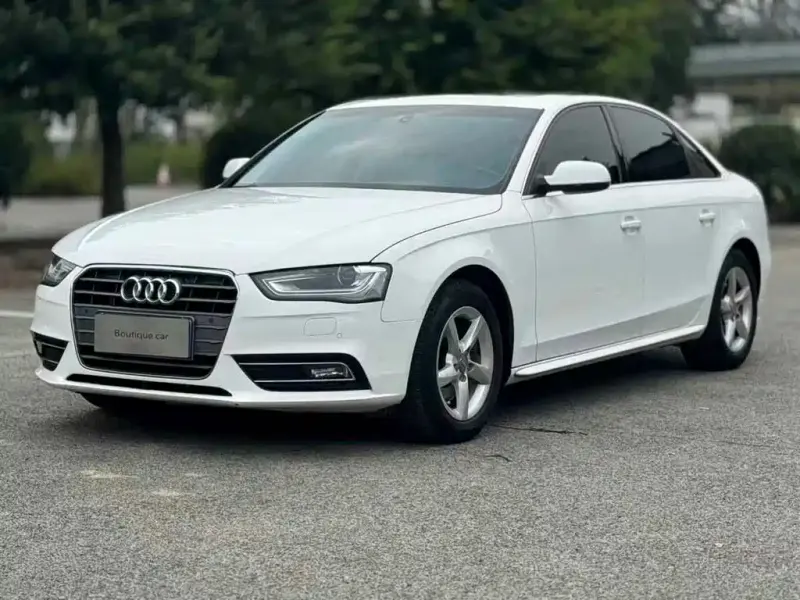 Audi A4L, 2013