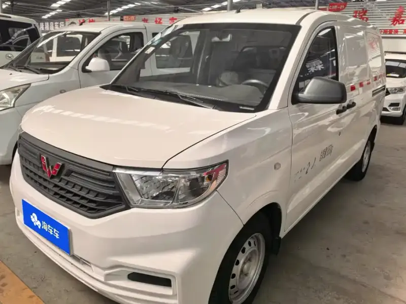 Wuling Hongguang V, 2021