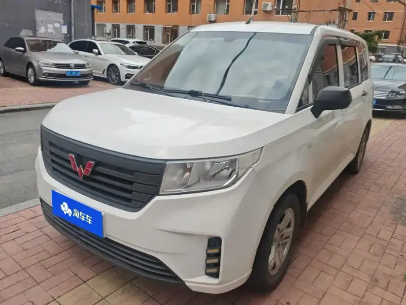 Wuling Hongguang PLUS, 2020