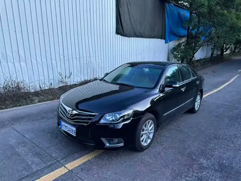 Toyota Camry, 2015