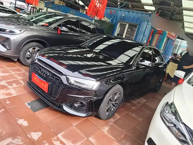 Audi A4L, 2014