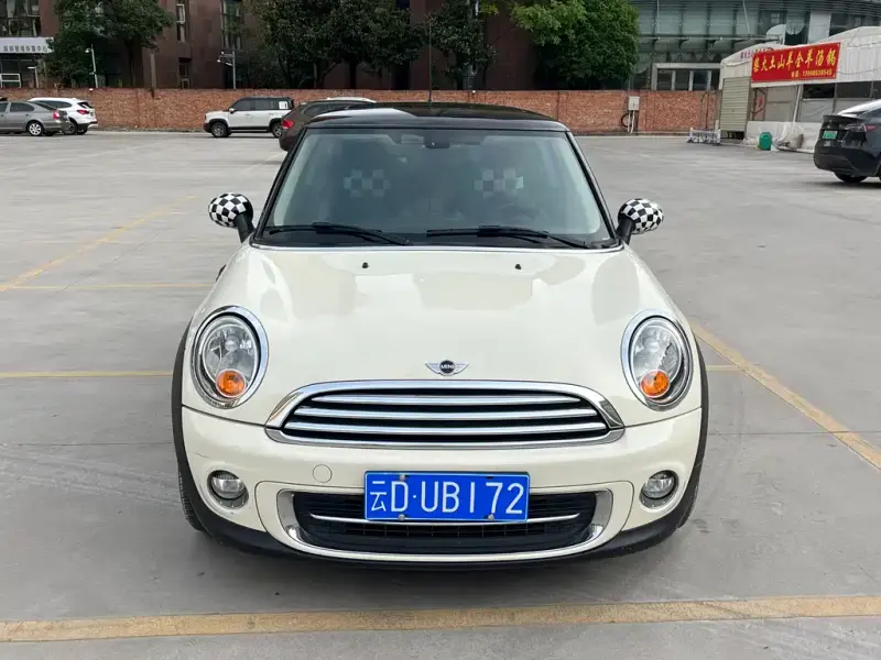 MINI Mini, 2013