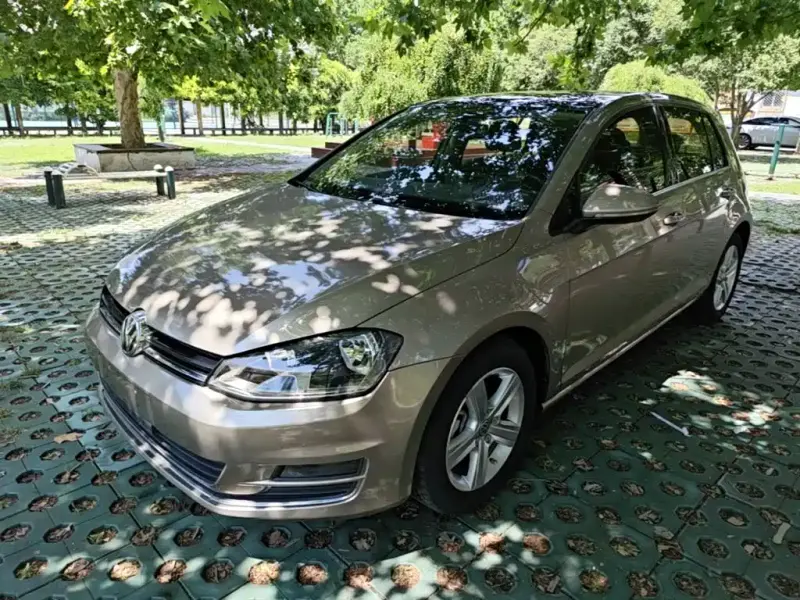 Volkswagen Golf, 2015