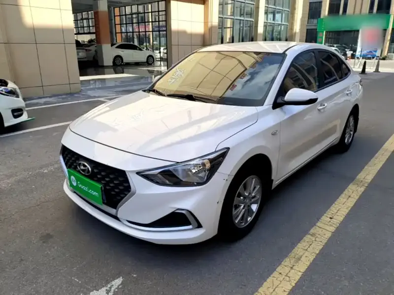 Hyundai Elantra, 2022