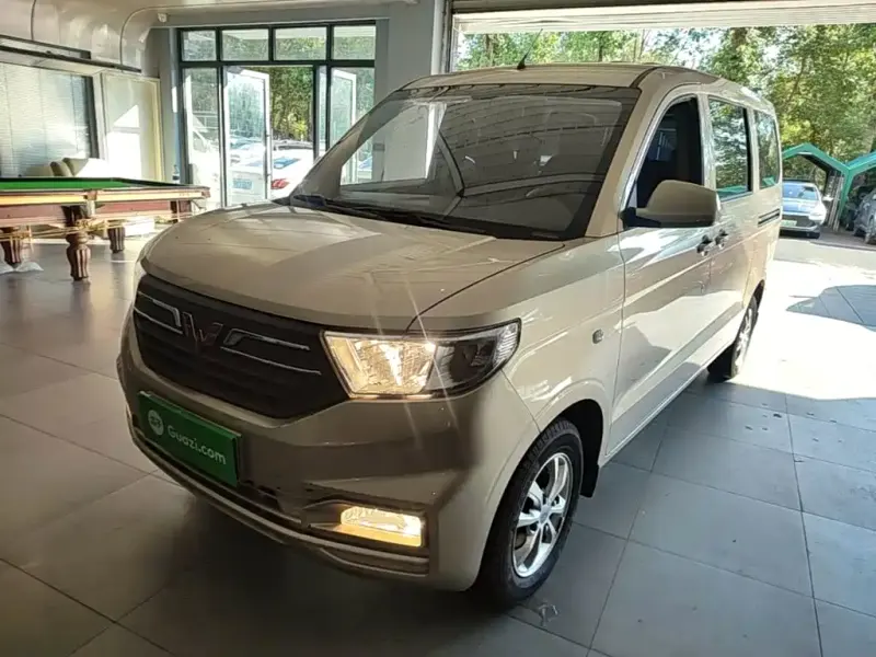 Wuling Hongguang V, 2024