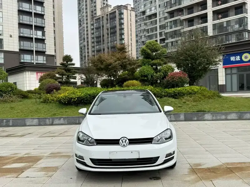 Volkswagen Golf, 2015