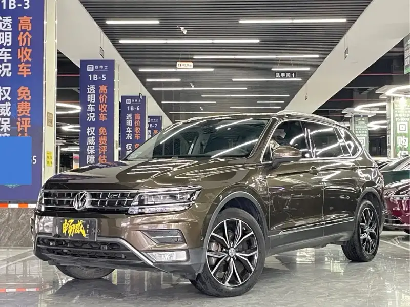 Volkswagen Tiguan L, 2017
