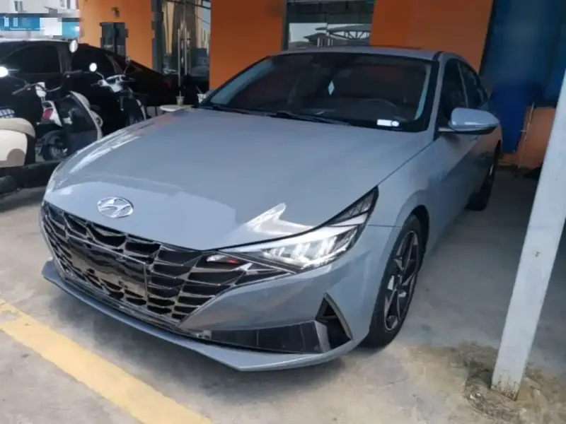 Hyundai Elantra, 2023