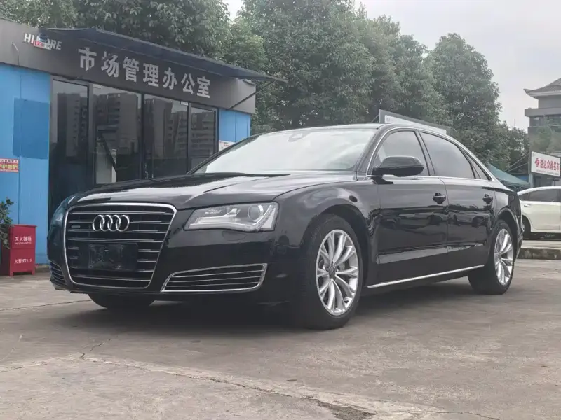 Audi A8, 2014