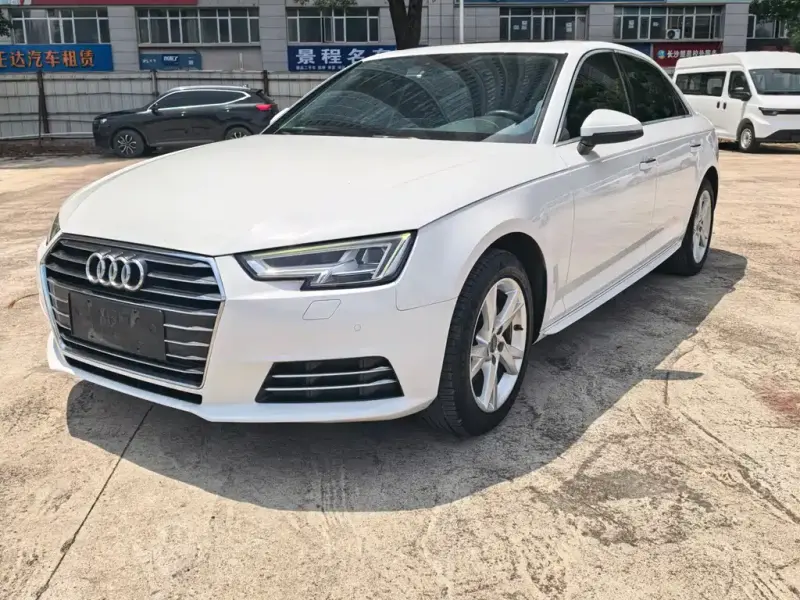 Audi A4L, 2018