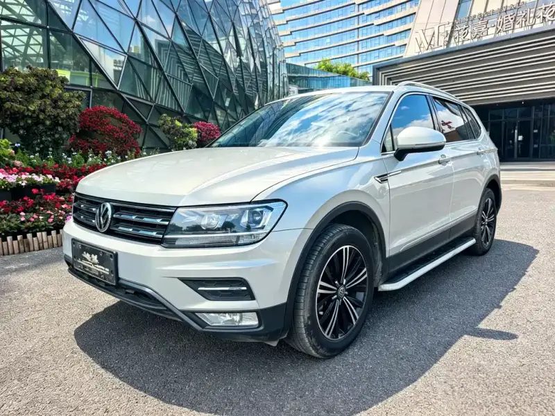 Volkswagen Tiguan L, 2020