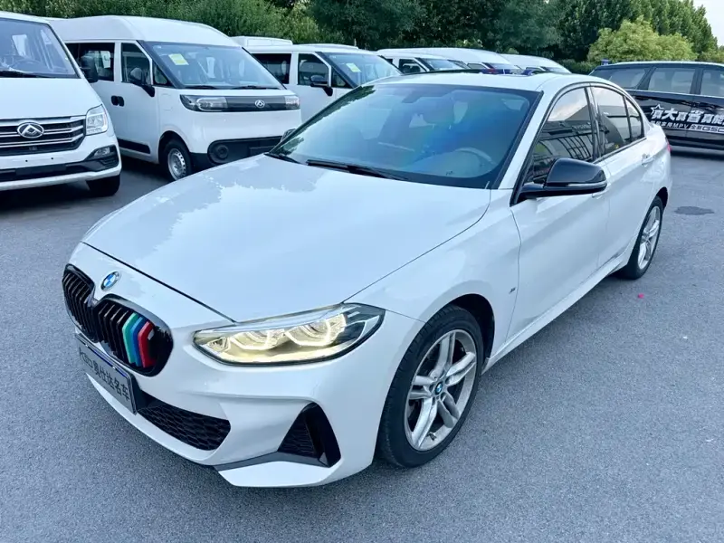 BMW 1 Series, 2022