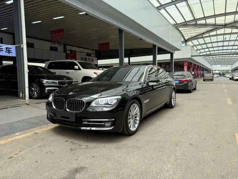 BMW 7 Series, 2015