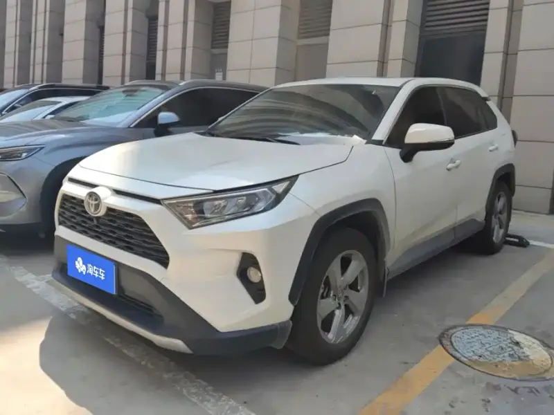Toyota RAV4, 2021