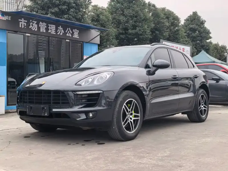 Porsche Macan, 2016
