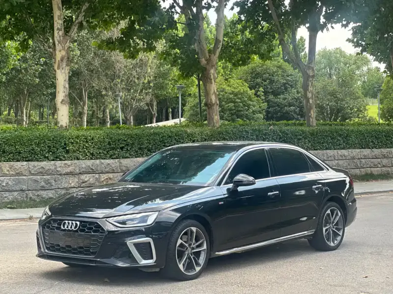 Audi A4L, 2021
