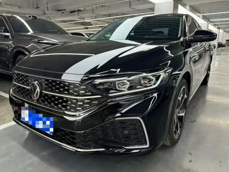 Volkswagen Passat, 2023