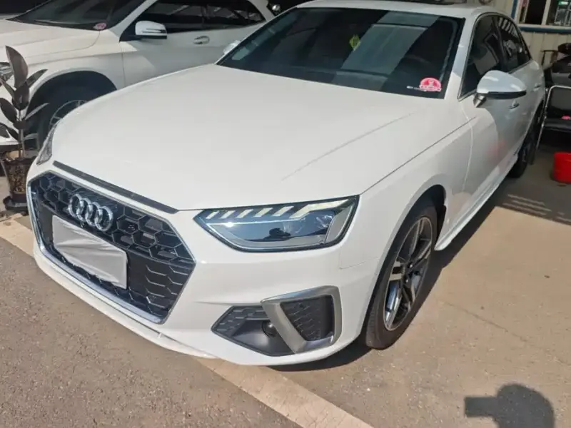 Audi A4L, 2020