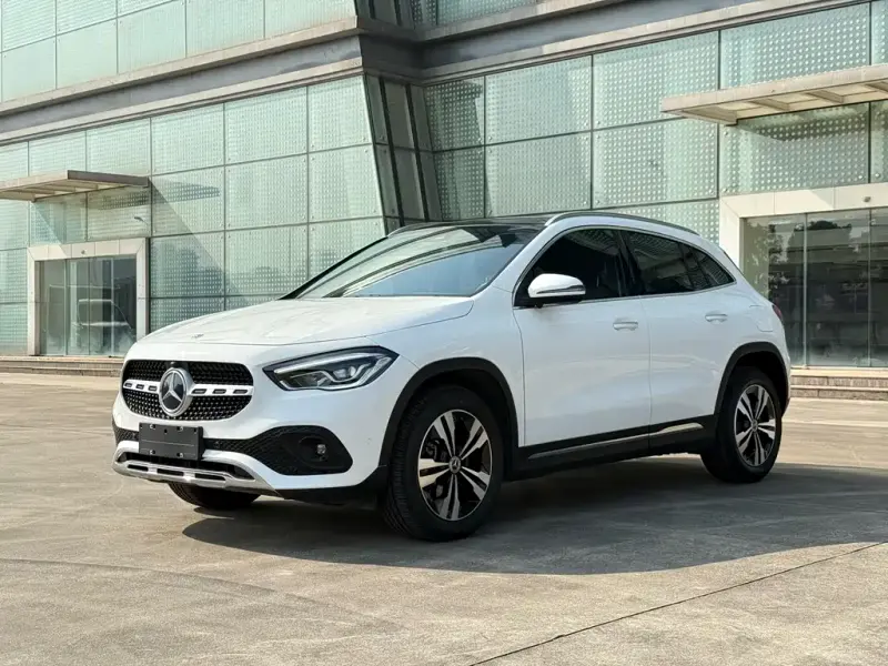 Mercedes-Benz GLA, 2022