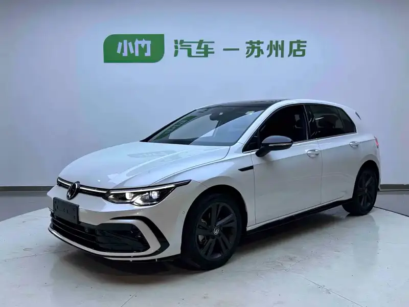 Volkswagen Golf, 2022