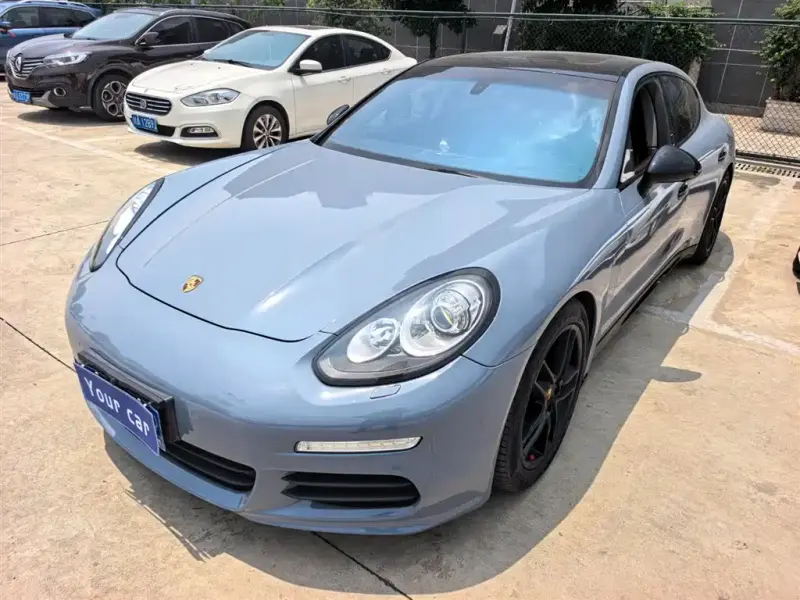 Porsche Panamera, 2015
