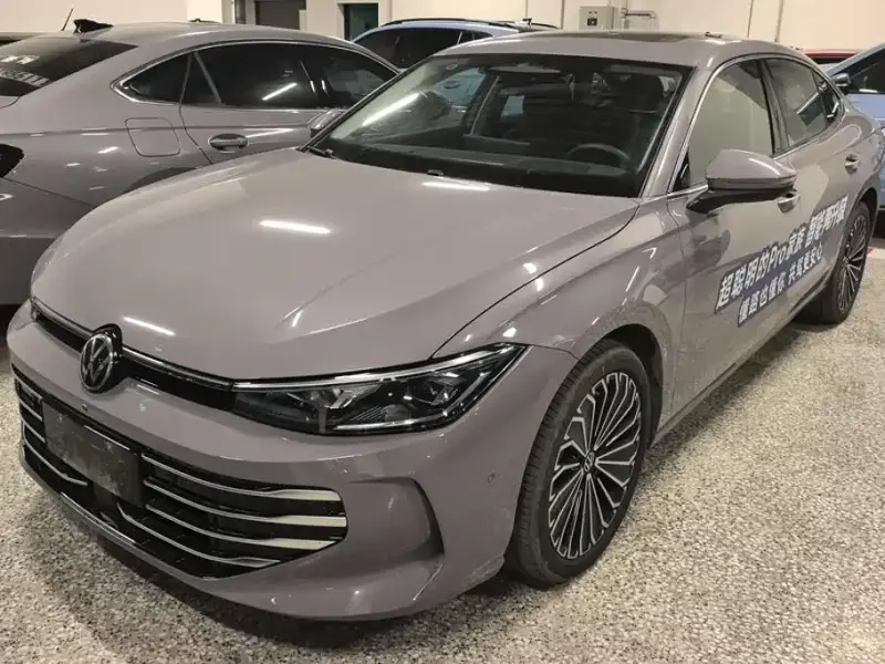 Volkswagen Passat, 2024