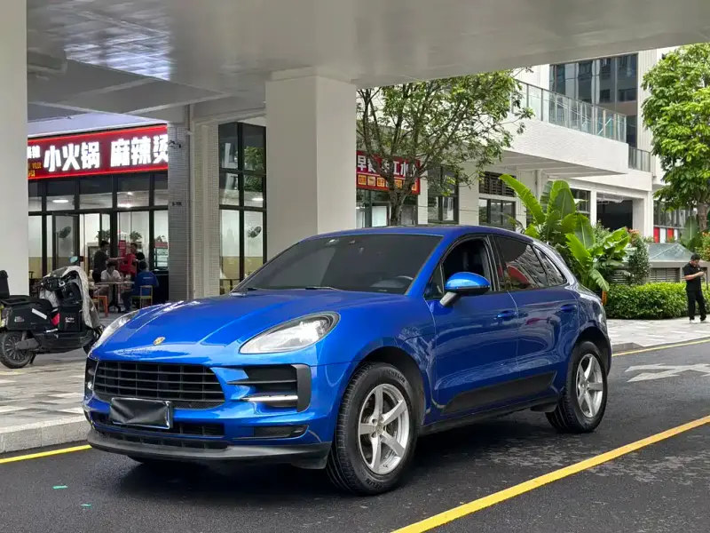 Porsche Macan, 2021