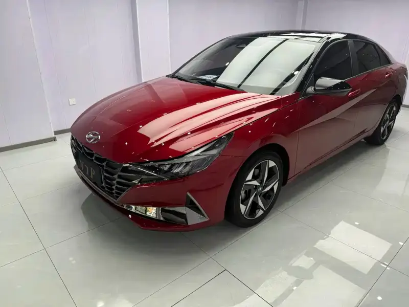Hyundai Elantra, 2022