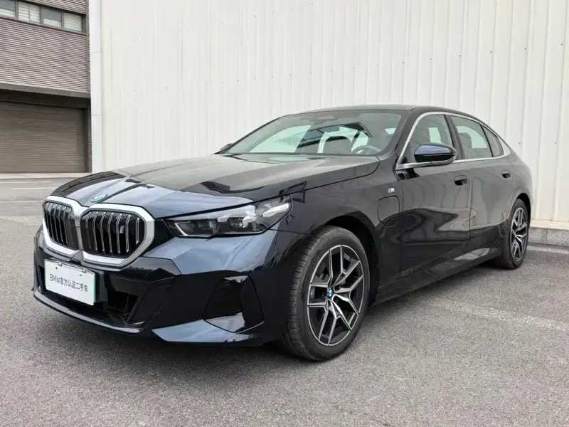BMW i5, 2025