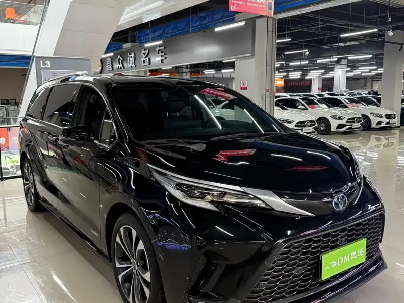 Toyota Granvia, 2023