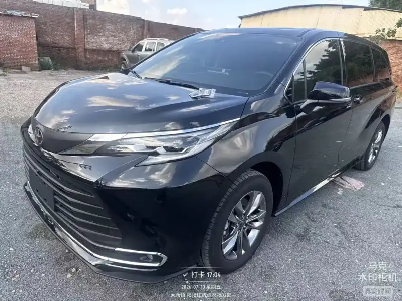 Toyota Sienna, 2026