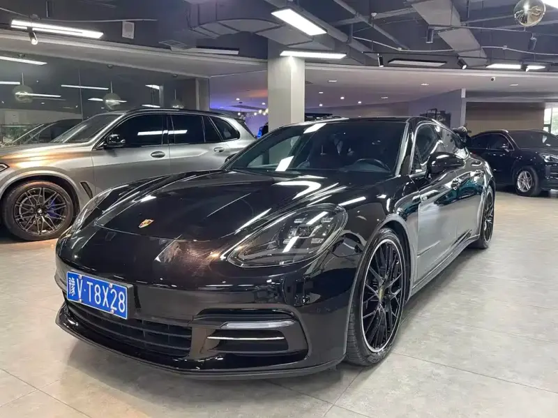 Porsche Panamera, 2018
