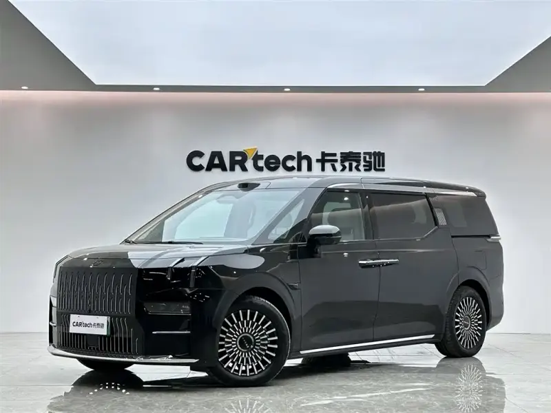 Zeekr 009, 2025
